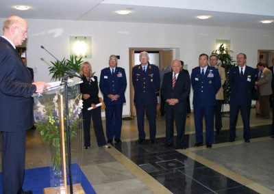 Reception by the then Federal Minister of Defense, Mr. Peter Struck in 2003 | Host Nation Council Spangdahlem e. V.