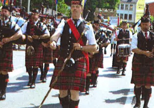 Dudeldorf Lion Pipes and Drums suchen neue Mitglieder | Host Nation Council Spangdahlem e. V.