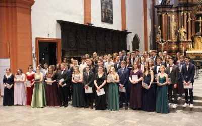 Der Host Nation Council Spangdahlem e. V. gratuliert 2 Abiturientinnen des Regino-Gymnasiums in Prüm