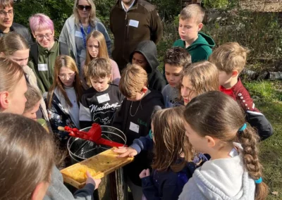 Auch im Schuljahr 2025/2026 konnte der Schüleraustausch zwischen dem Friedrich-Spee-Gymnasium Trier und der Spangdahlem Elementary School erneut erfolgreich durchgeführt werden.